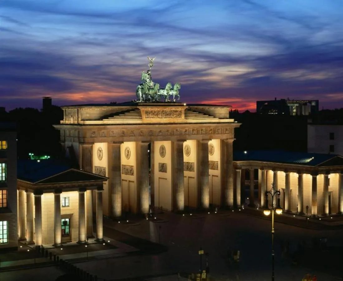 Hotel Birgit Berlin Mitte 3*,