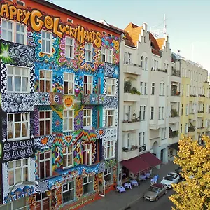  Ostello Happy Go Lucky +