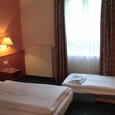 Hotel Birgit Berlin Mitte 3*,